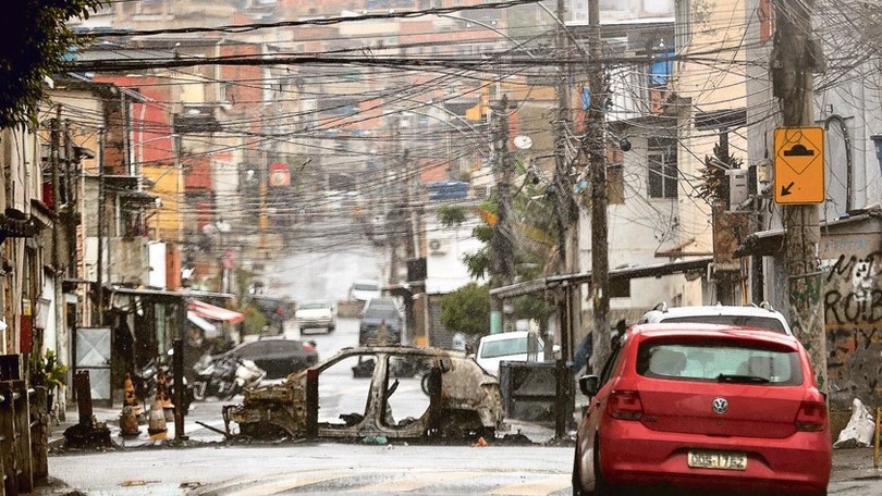 Menina de 13 anos é morta a tiro na comunidade da Coreia, na Zona Oeste do Rio