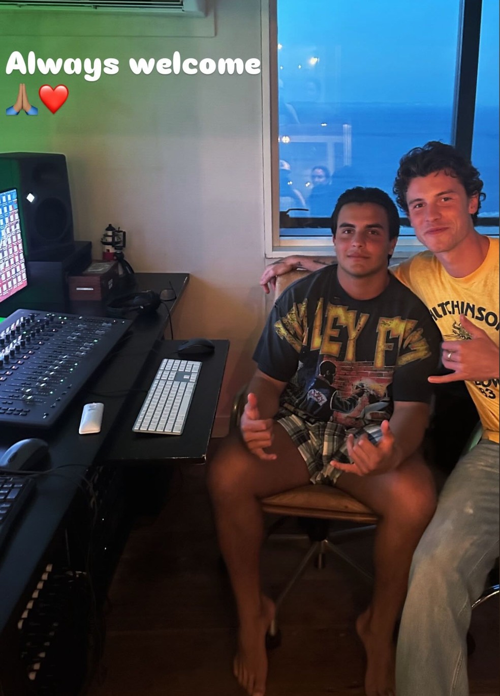 Shawn Mendes e Marcelo Sangalo, filho de Ivete Sangalo — Foto: Reprodução/Instagram