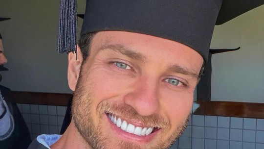 Lucas Bissoli, ex-BBB, alcança diploma em Medicina após retornar aos estudos