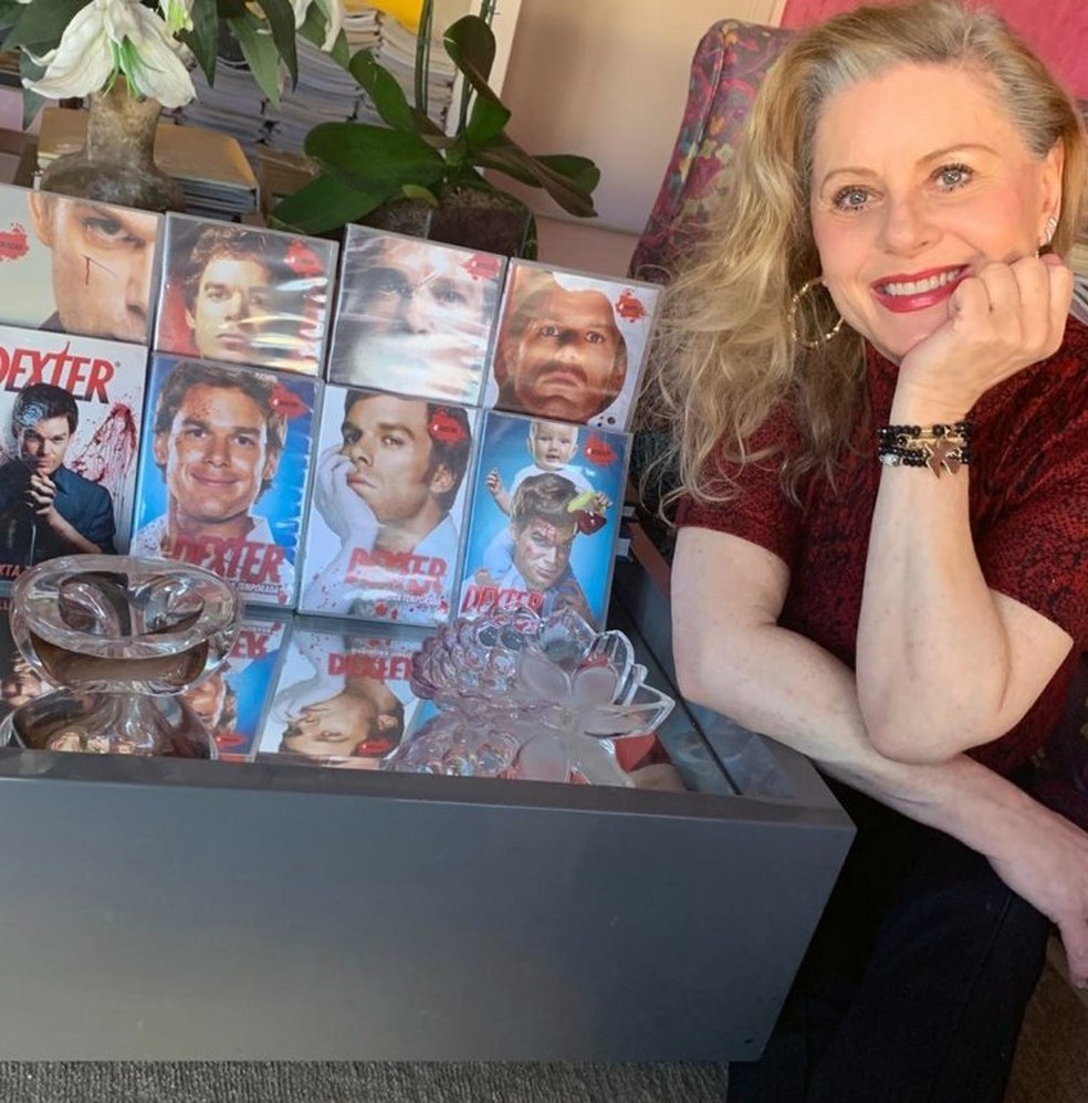 Veraplay': Vera Fischer põe à venda toda a sua coleção de DVDs e promete  dedicatória a compradores