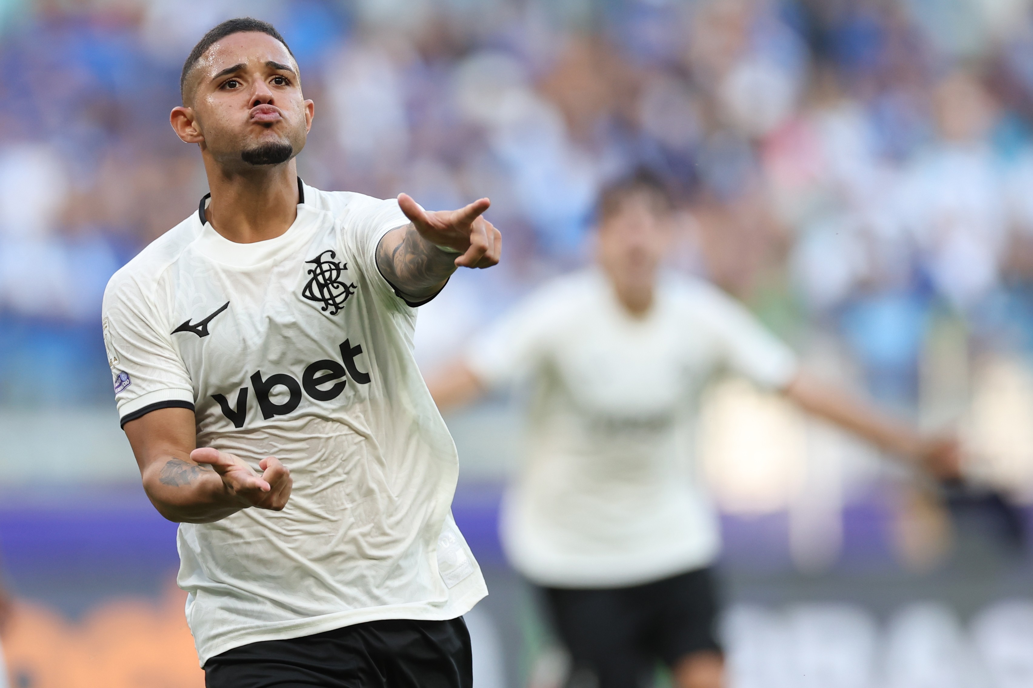 Com gol de Justino, Botafogo vence o Cruzeiro no reencontro com técnico Artur