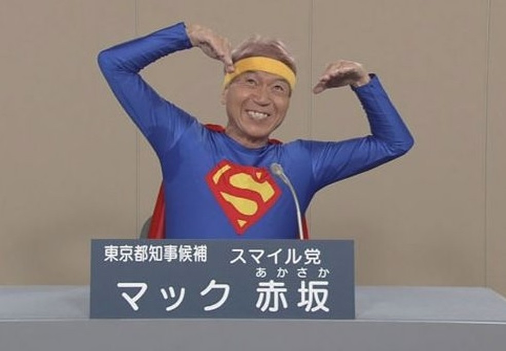 'Mac' Akasaka, fundador do Partido do Sorriso no Japão — Foto: Reprodução
