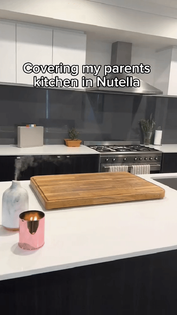 &ldquo;Sempre quis uma casa de Nutella&rdquo;, disse Kaih Anderson na legenda do clipe &mdash; Foto: TikTok/@kaihspeakup
