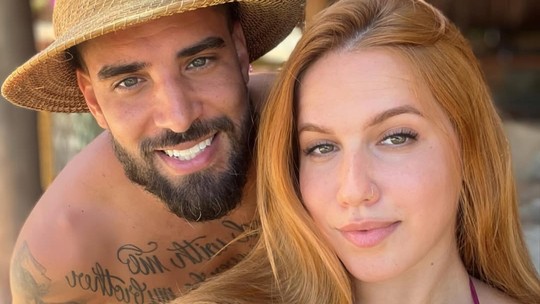 Após polêmica separação, ex de Carol Nakamura assume namoro com nutricionista