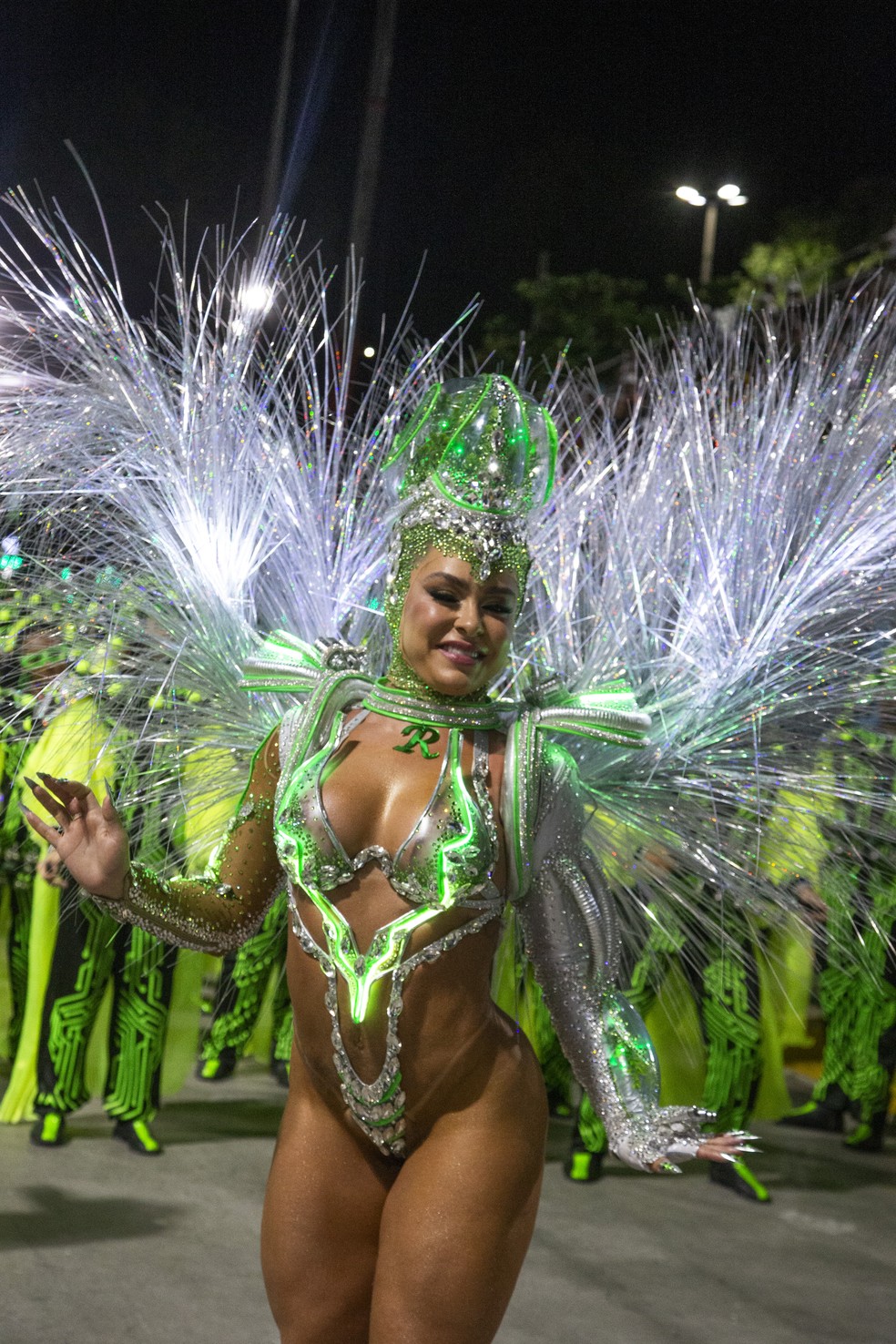 Fabíola de Andrade, rainha de bateria da Mocidade — Foto: Domingos Peixoto