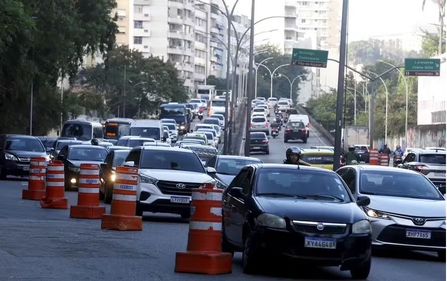 Motoristas do Estado do Rio com IPVA e multas pagas já podem emitir