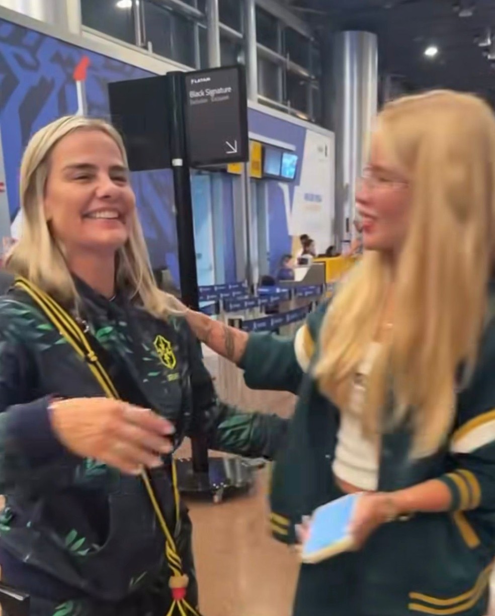 Milene Dominggues viaja Karoline Lima para a Copa — Foto: Reprodução/Instagram