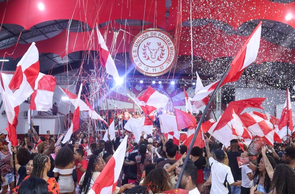 Unidos de Padre Miguel será a primeira a definir o samba de 2025 — Foto: Thiago Mattos/Divulgação