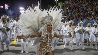 Desfile da Imperatriz Leopoldinense — Foto: Domingos Peixoto / Agência O Globo