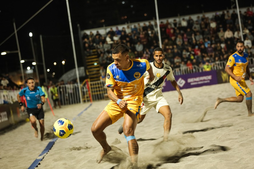 Tiroteio acaba com jogo de futebol em Manaus (veja vídeo) - Portal Único