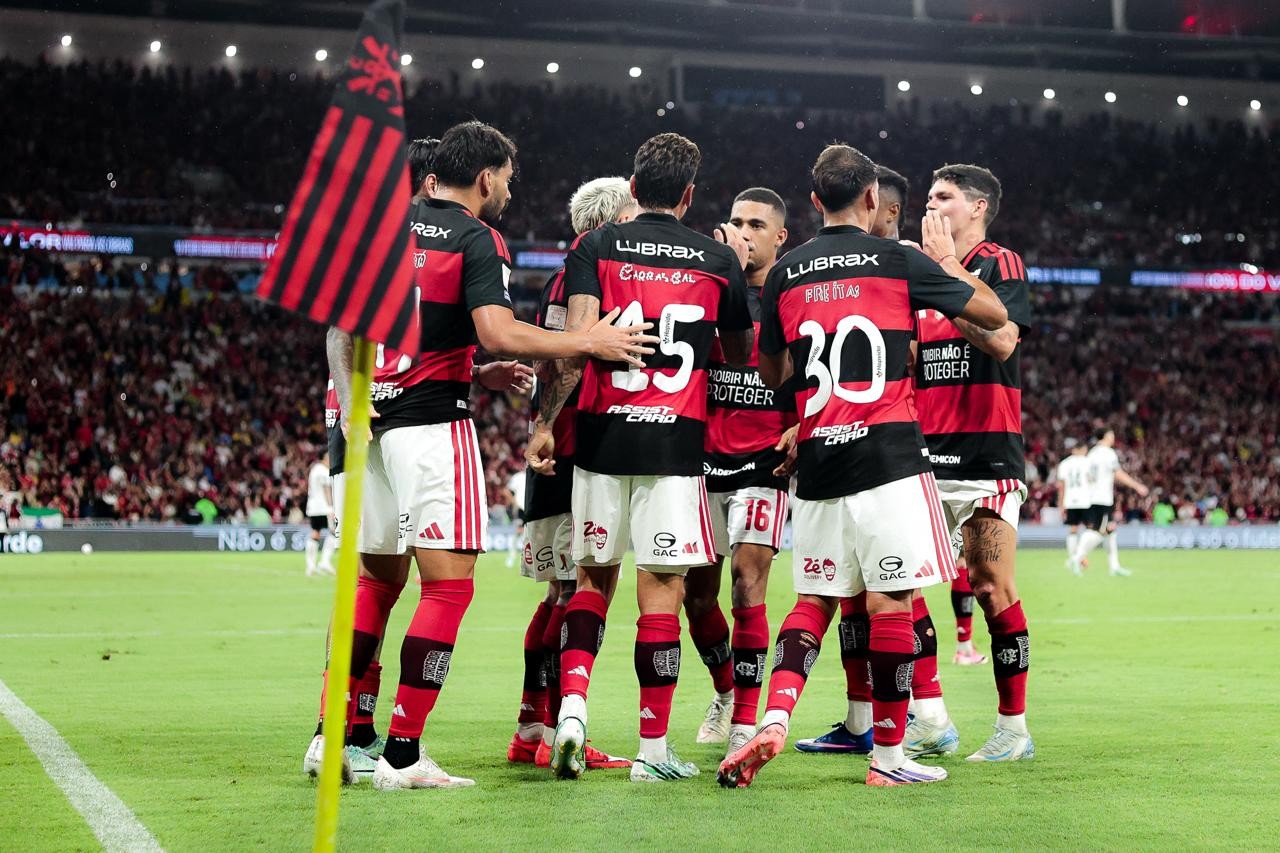 Flamengo é o primeiro time a ultrapassar 1.500 pontos conquistados no ranking do Brasileirão de pontos corridos
