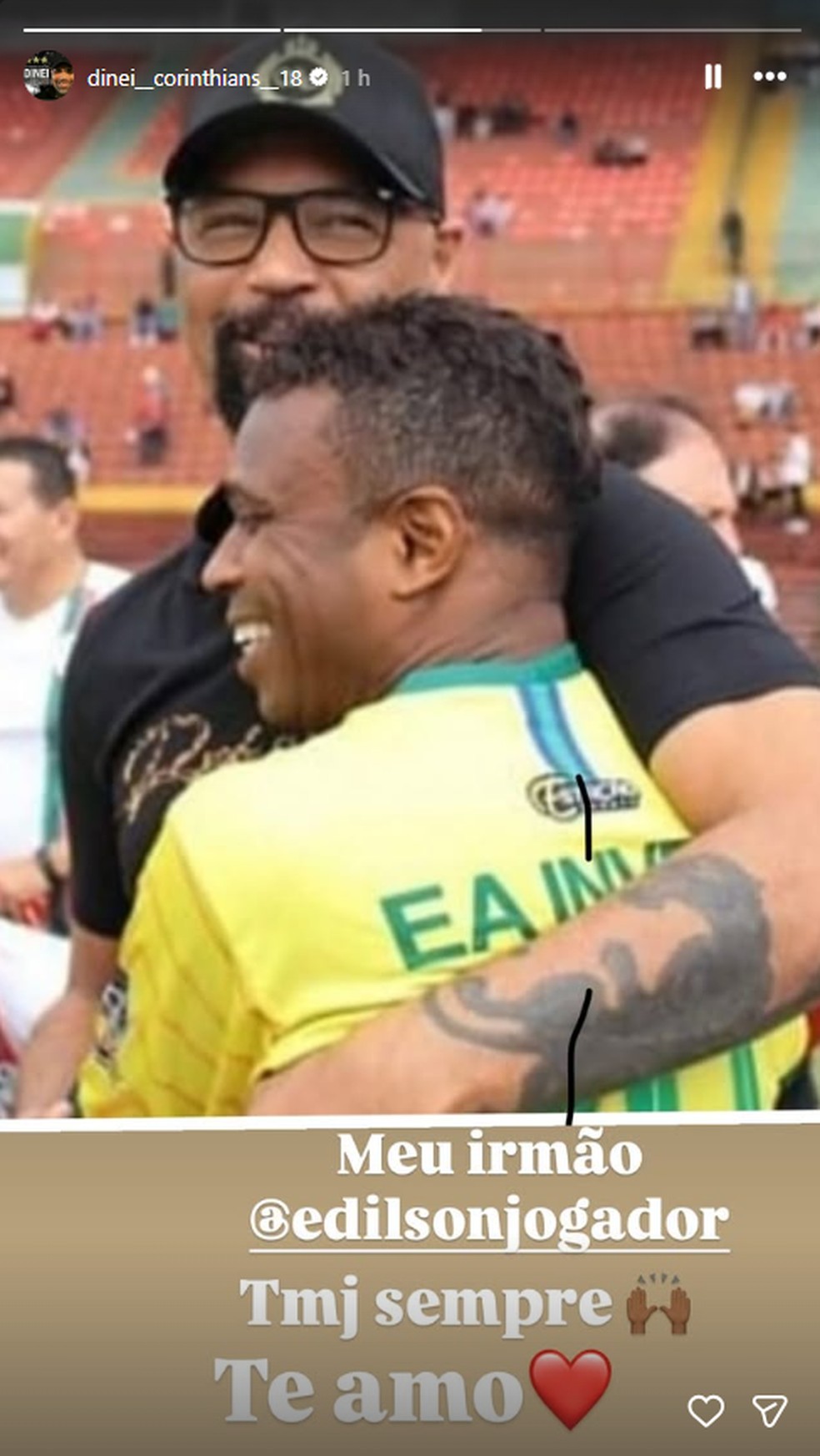 Dinei compartilha homenagem para Edilson Capetinha — Foto: Reprodução/Instagram