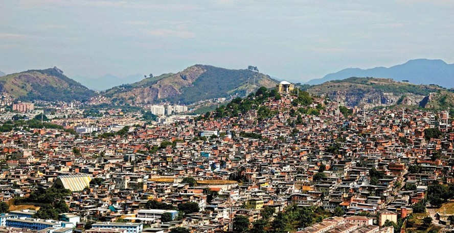 Complexo do Alemão. Comando Vermelho atribui tarefas específicas a seus integrantes e tem hierarquia organizada para controlar vasto território na Zona Norte alvo da megaoperação policial realizada na última terça-feira, com 121 mortos