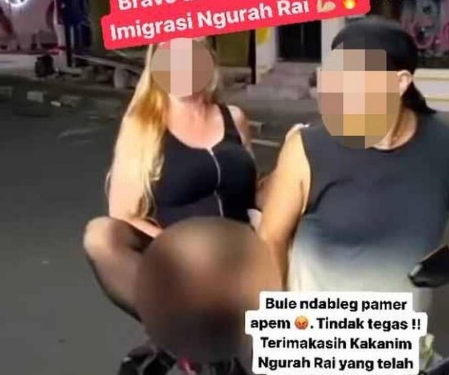 Turista dinamarquesa exibe partes íntimas sobre moto durante passeio em Bali