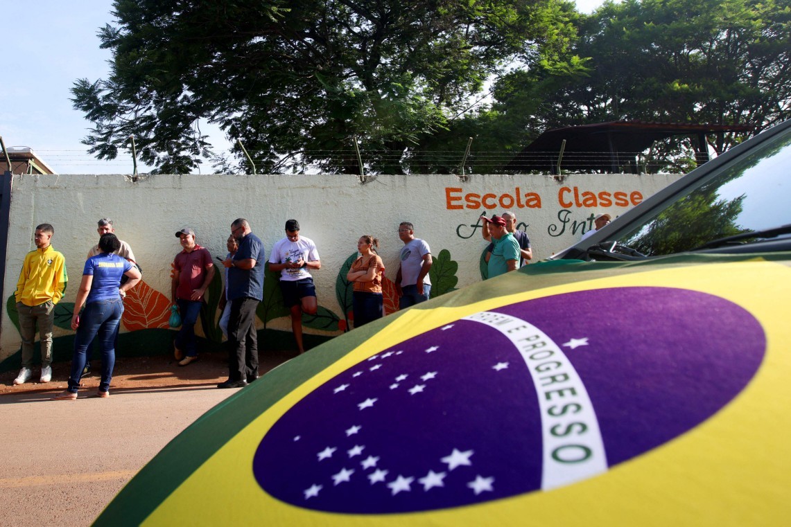 No 2º turno, apenas 35 mil votos foram registrados após 17h; vantagem de Lula sobre Flávio foi de 4,4 milhões