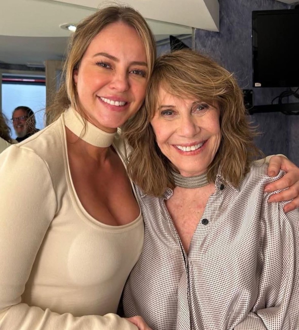 Paolla Oliveira e Renata Sorrah: encontro para falar da Heleninha Roitman de 'Vale tudo' — Foto: Reprodução/Instagram