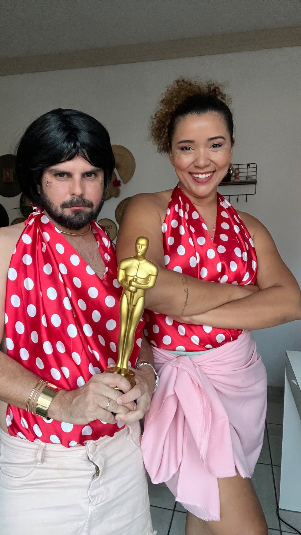 Fantasia, tema de aniversário e até tatuagem: a Fernanda Torres mania — Foto: reprodução/ instagram