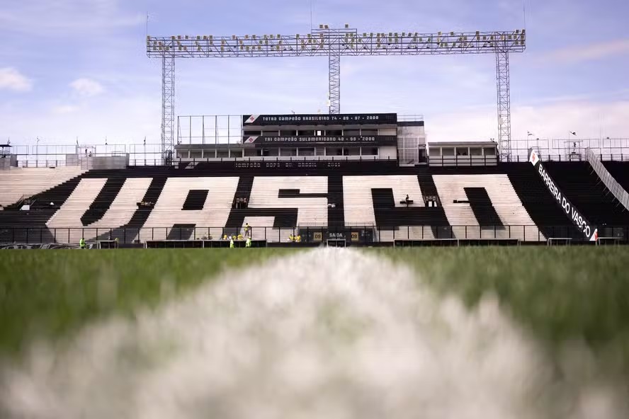 Vasco apresenta projeto que expande São Januário visando jogo com Boca Juniors, pela Sul-Americana; entenda