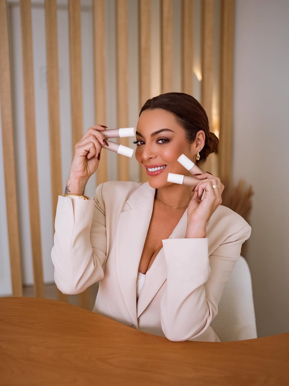 Monique Amin é diretora de uma empresa de cosméticos — Foto: Reprodução/Instagram