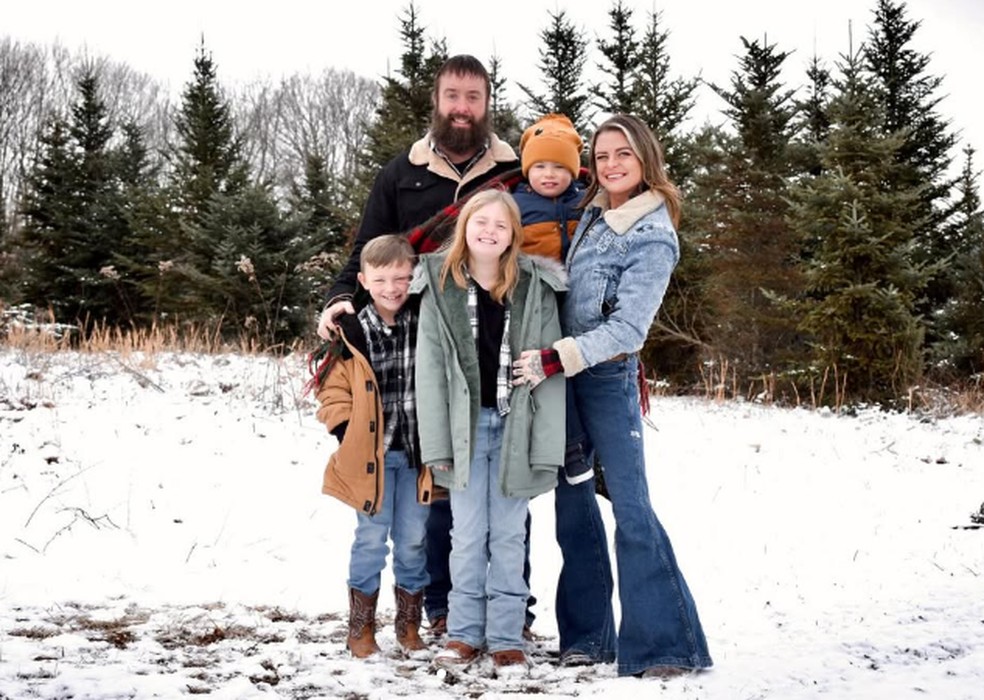 Além de Waylon, Alex Waits é mãe de mais duas crianças — Foto: Reprodução/Instagram