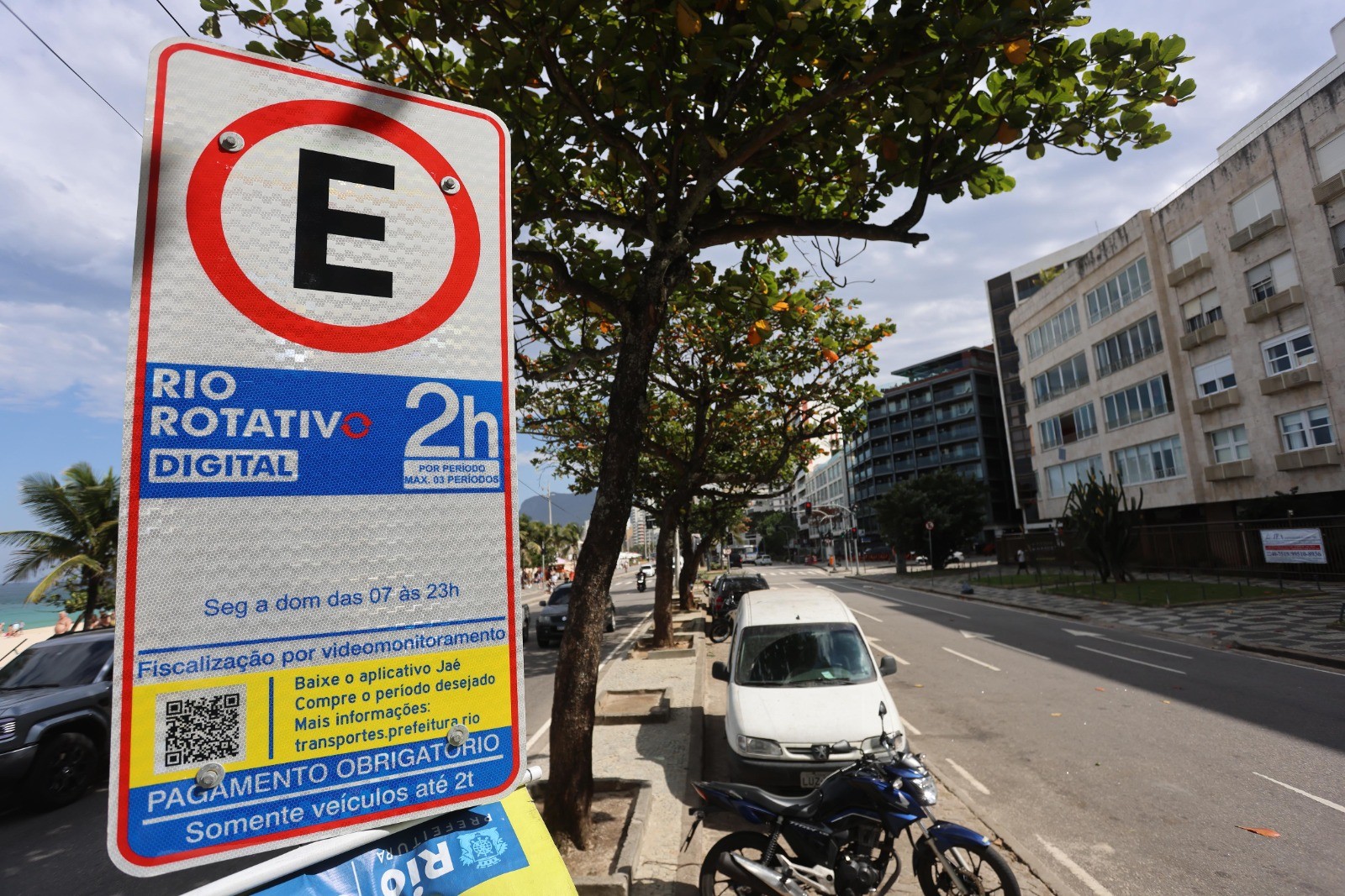 Estacionamento nas ruas: sistema de pagamento digital tem nova expansão e chega a Barra, São Conrado e Tijuca - QTU Questões do Universo