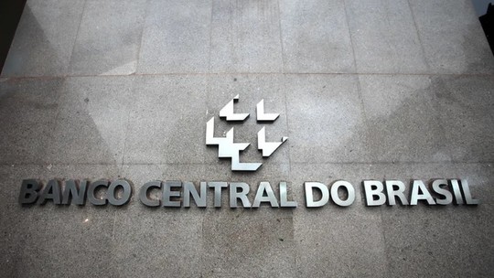 Banco Central eleva de 2% para 2,9% a projeção de crescimento do PIB deste ano