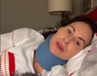 Minnie Driver revela acidente de carro e agradece por estar viva
