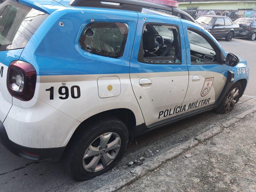 PMES - Equipe de Policiais Militares do 8º Batalhão abordam carro suspeito  de adulteração