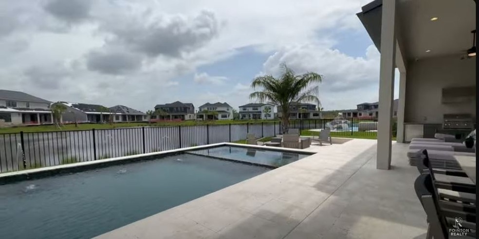 Casa de Ivete em Orlando — Foto: rep/ youtube