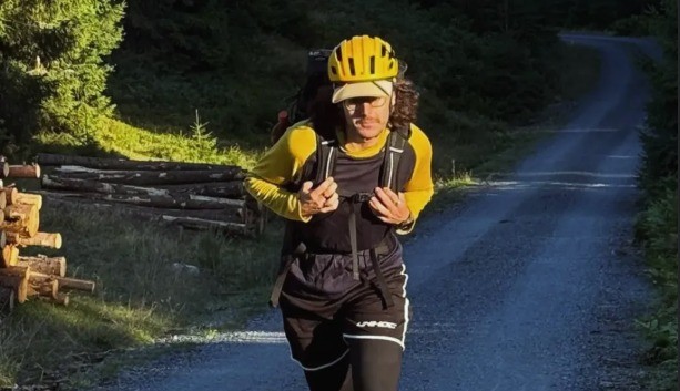 Norueguês que cruzava os EUA de patins morre após ser atropelado por idosa de 82 anos