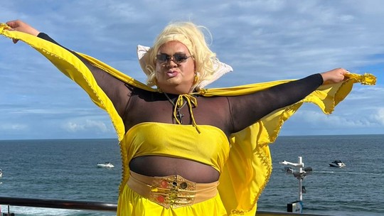 Karina Karão celebra 20 anos de carreira conquistando novos palcos para a arte drag: 'Sou uma artista da noite que furou a bolha'