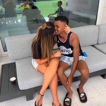 Jogador Rodrygo e Luana Atik Lopes  Foto: extra
