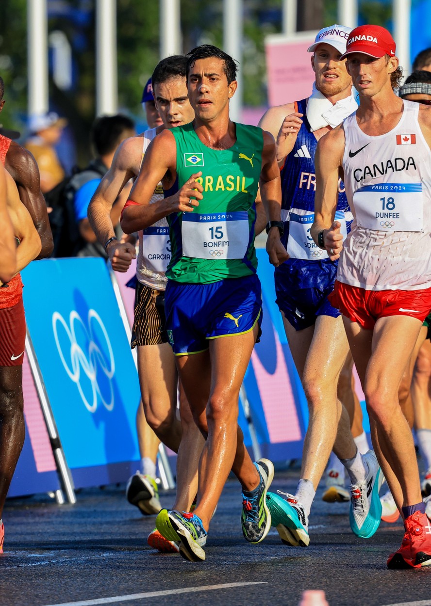 Caio Bonfim faz hist&oacute;ria e conquista prata em Paris-2024