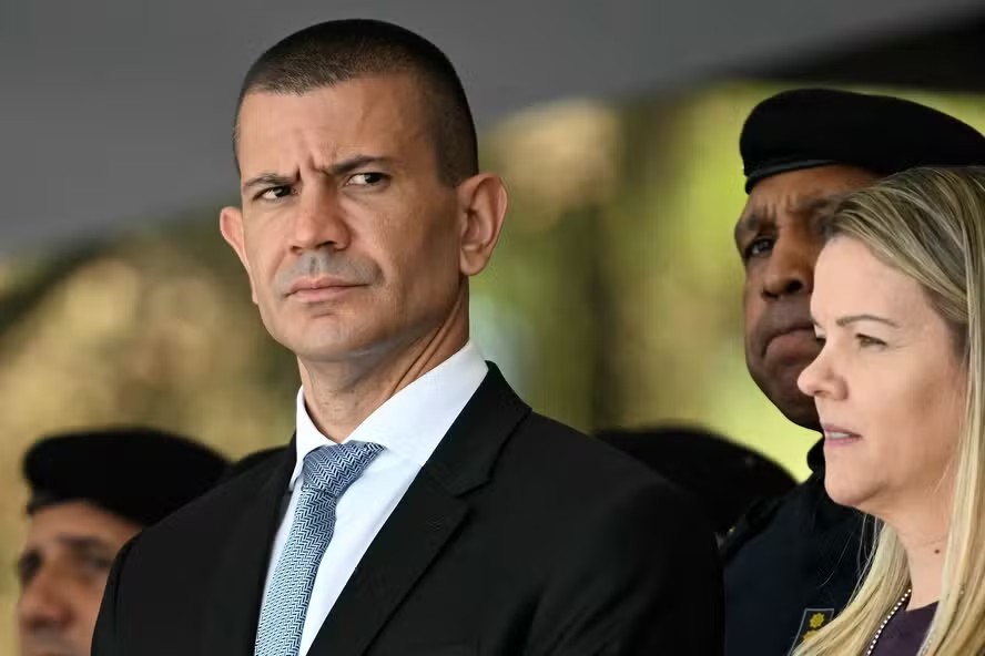Entrevista: 'Vamos ocupar territórios, mas sem repetir erros da UPP', diz Douglas Ruas