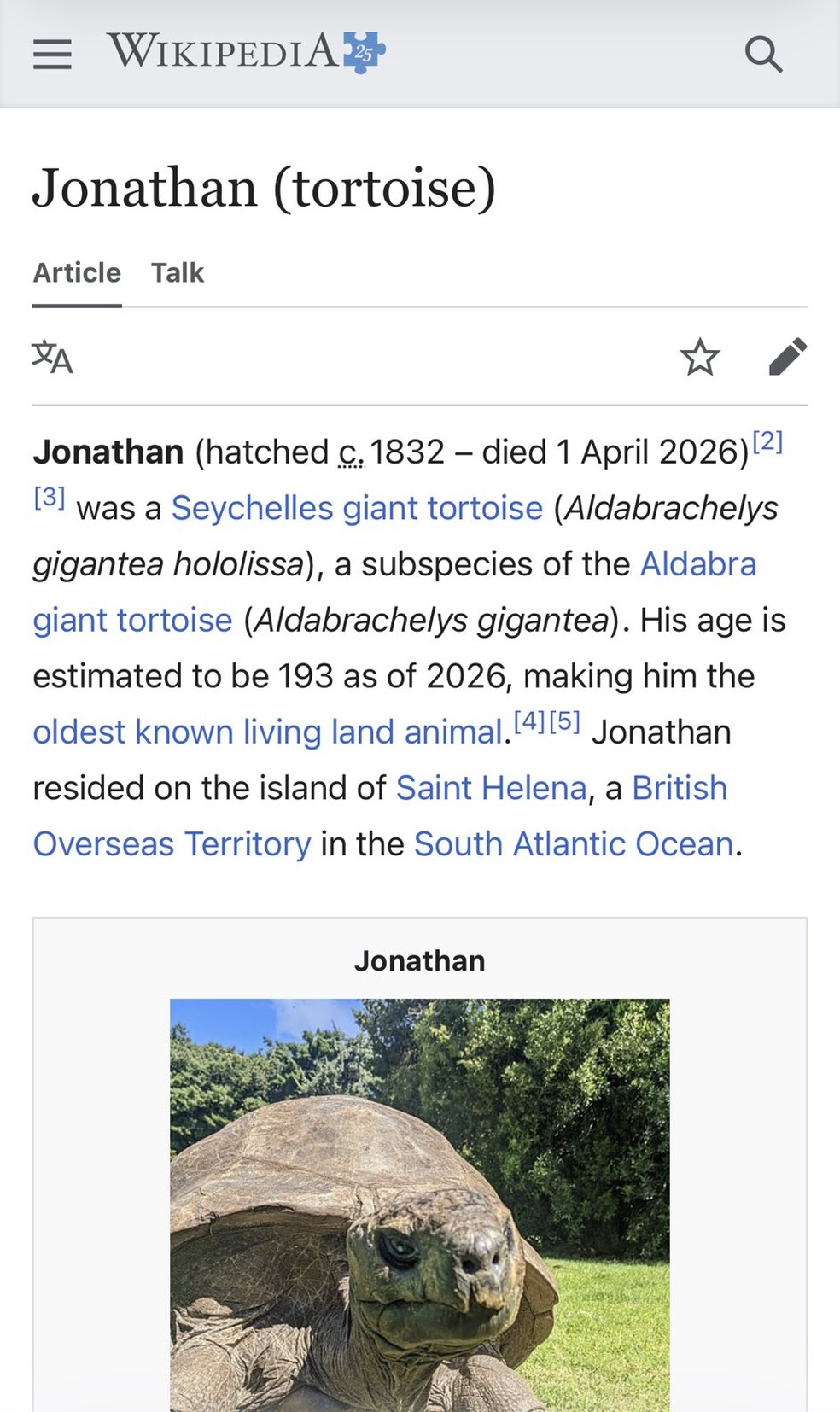 Artigo da Wikipedia também foi atualizado, indicando morte do cágado de 193 nesta quarta-feira (01/04) — Foto: Reprodução/X