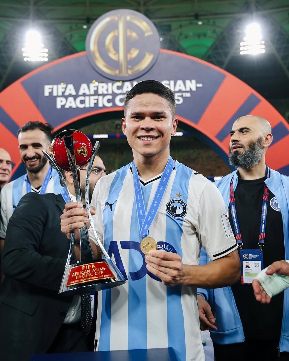 Ewerton Silva, do Pyramids, é casado com Karoline Farias — Foto: Reprodução/Instagram