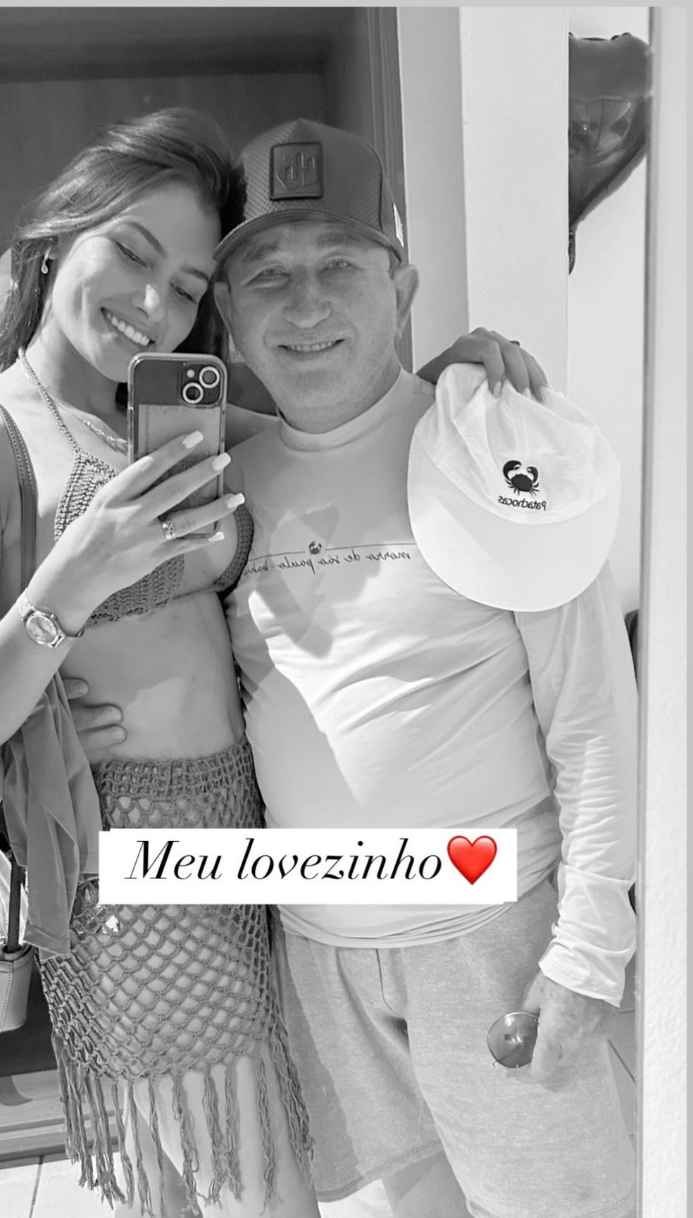 Amado Batista e miss na lua de mel &mdash; Foto: Instagram