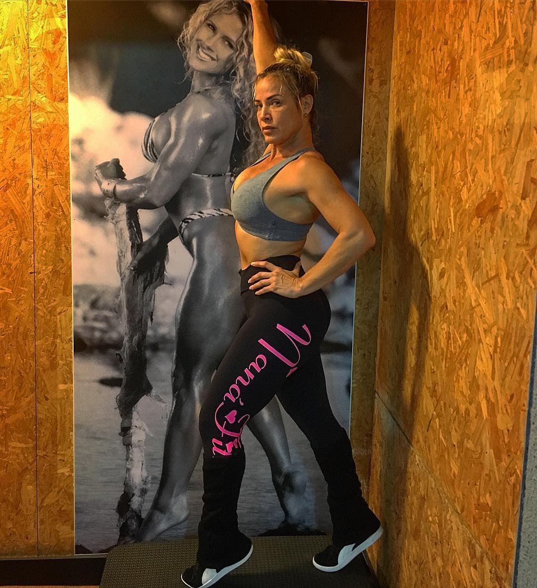 Ana Claudia Soares, ex-mulher do bicheiro Maninho — Foto: Arquivo/Globo e Instagram