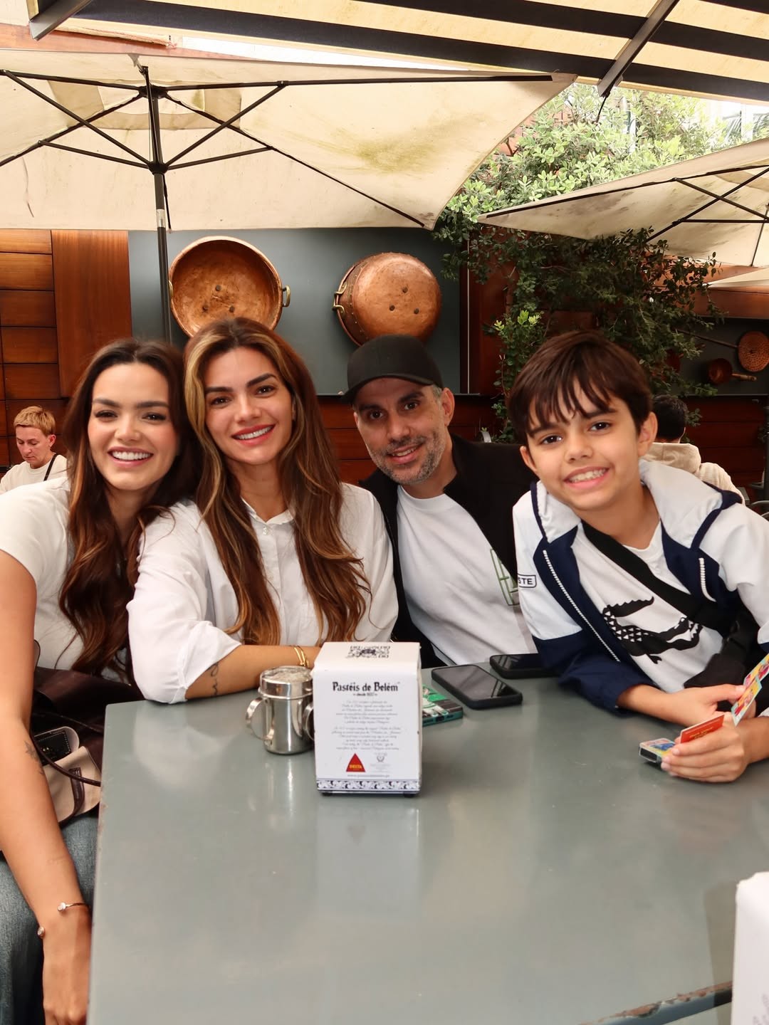 Filha de Kelly Key abre álbum de fotos com a família e a mãe no Rio; veja fotos