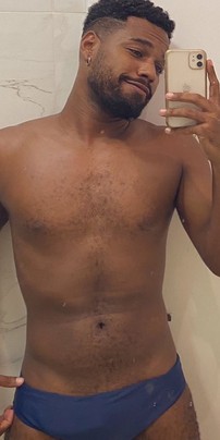 O bailarino Jordan Dafner namora o ex-goleiro Emerson Ferretti, presidente do Bahia — Foto: reprodução/ instagram