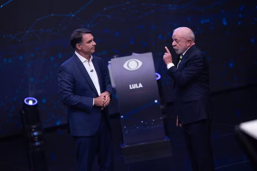 Campanha de Lula diz que aceita condições de Flávio sobre abertura de sigilo