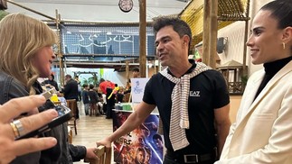 Zezé Di Camargo e Zilu têm reencontro amigável no aniversário do neto — Foto: Instagram