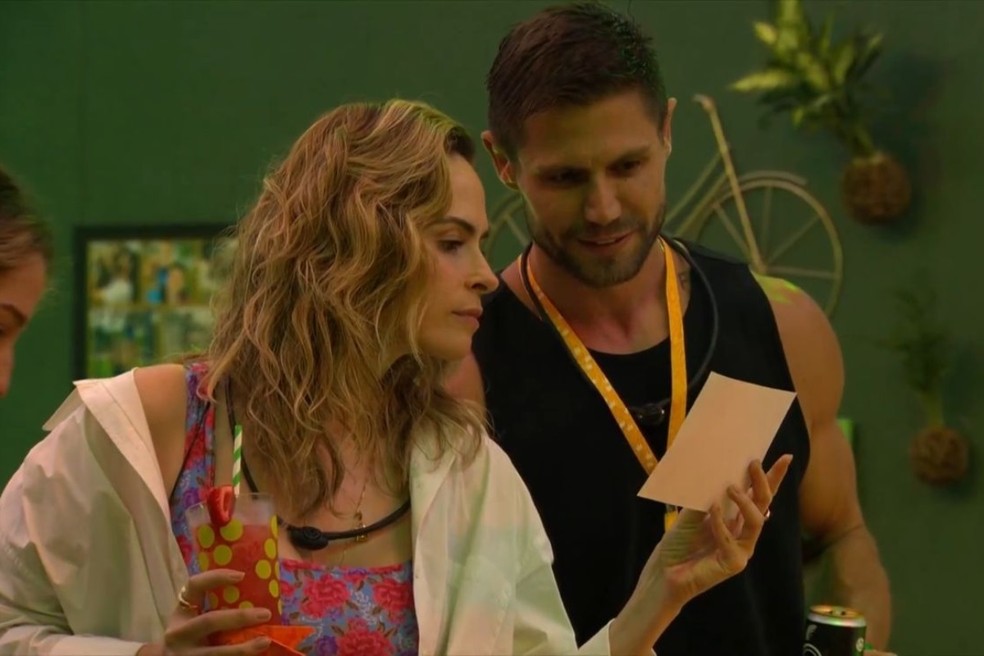 Ana Paula e Jonas no "BBB 26" — Foto: Reprodução/TV Globo