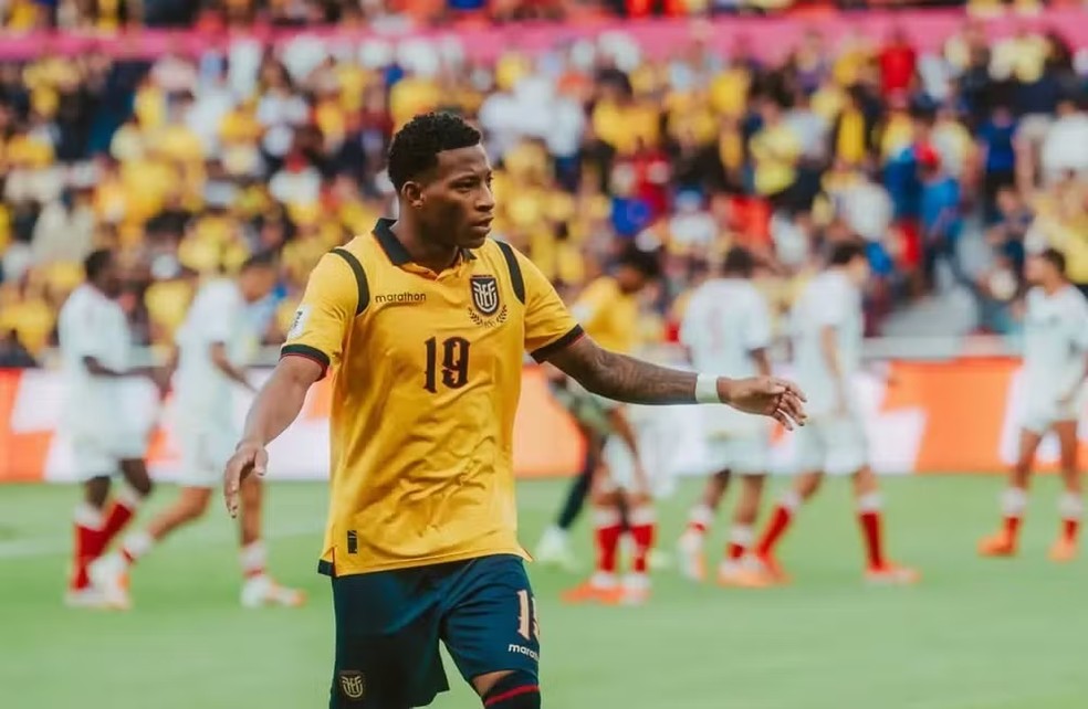 Plata é 'acolhido' na seleção do Equador em meio a problemas disciplinares no Flamengo — Foto: Reprodução