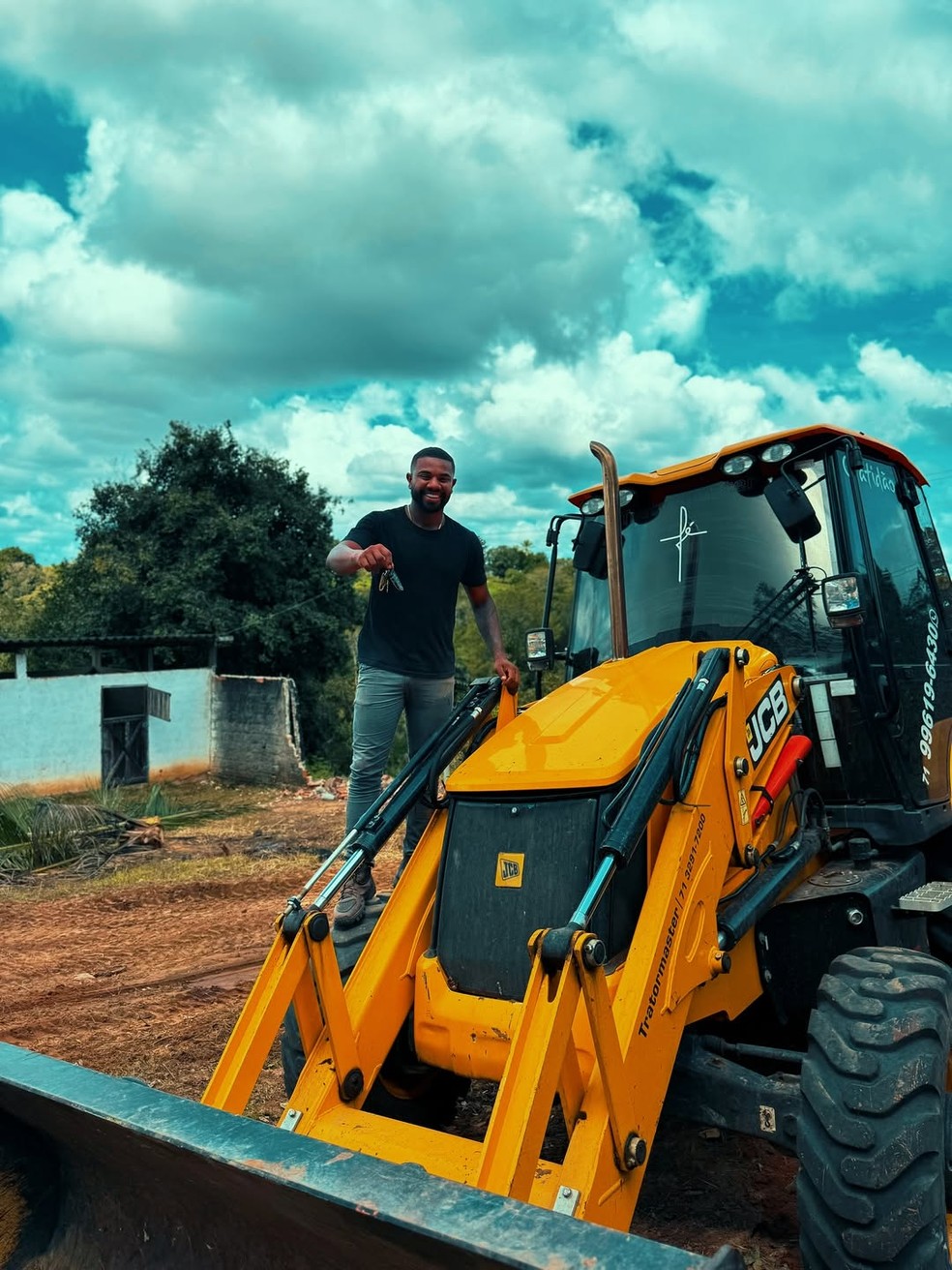 Campeão do 'BBB', Davi Brito compra fazenda na Bahia — Foto: Reprodução/Instagram
