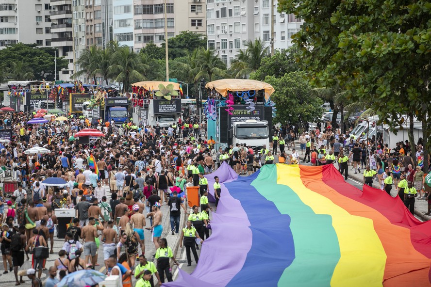Parada do Orgulho LGBTQIA+ em Copacabana: veja o que muda no trânsito ...