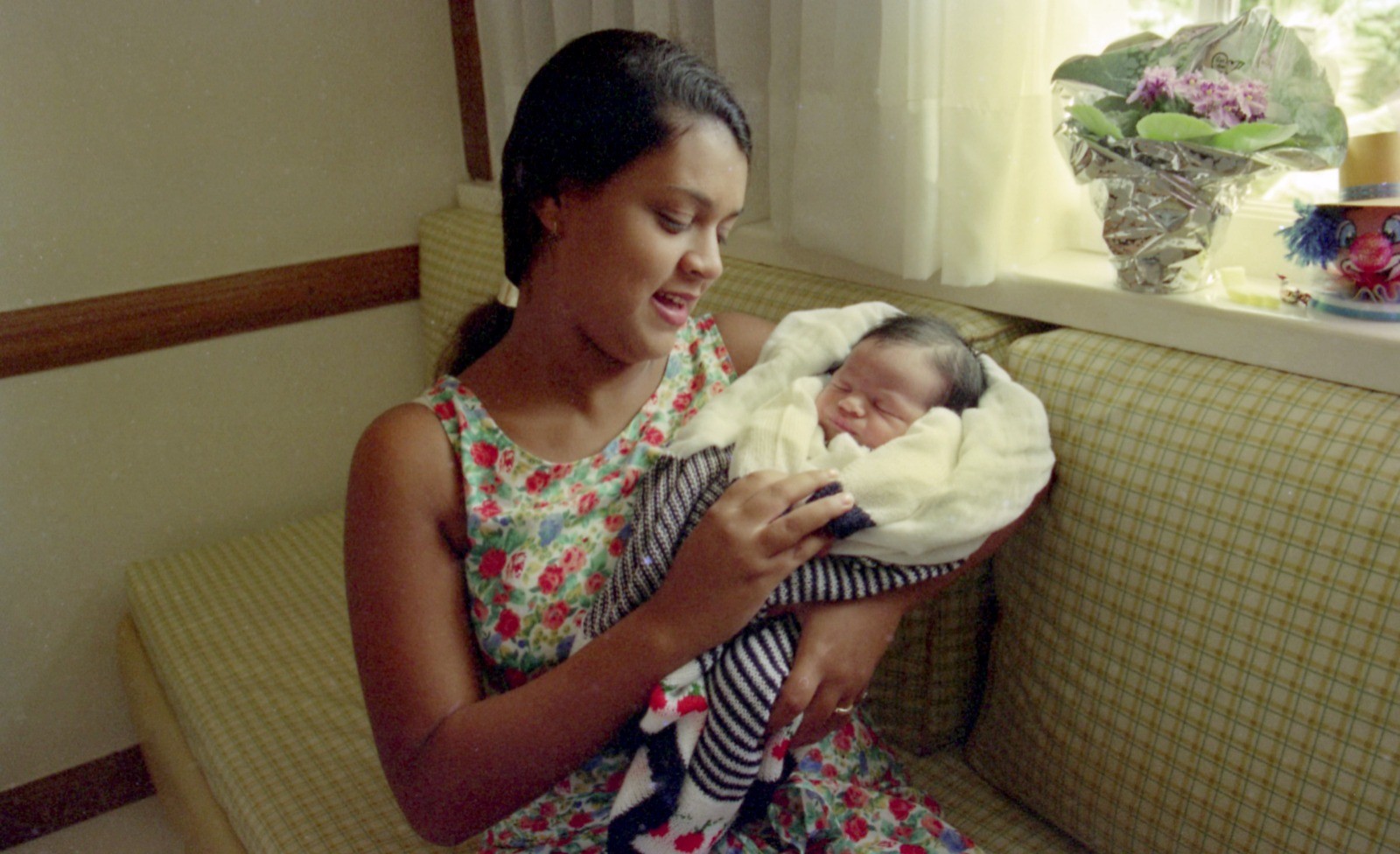 Preta Gil  na Clínica São Vicente após o nascimento do filho Francisco Gil — Foto: Ivo Gonzalez / Agência O Globo