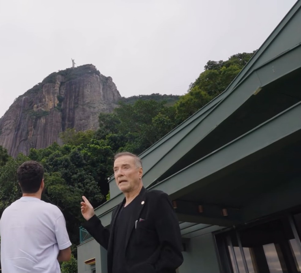 A mansão gigante de Eike Batista no Rio — Foto: Reprodução/YouTube