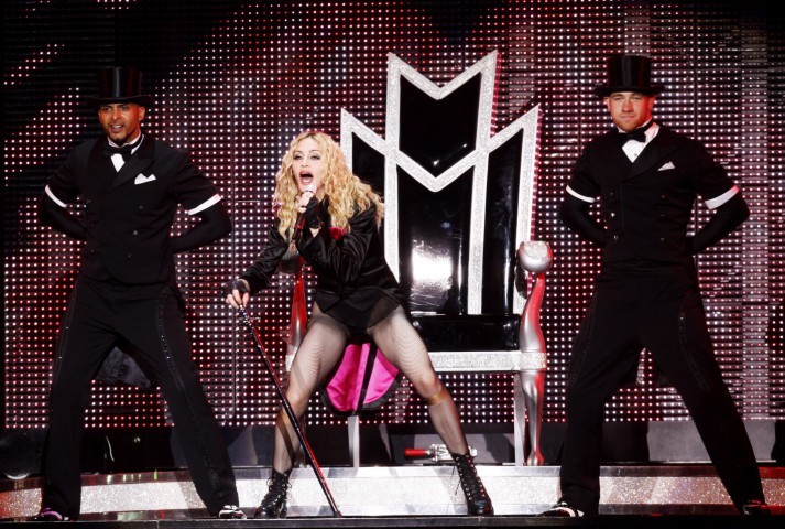 Madonna se apresenta no Maracanã em 2008 — Foto: Foto Mônica Imbuzeiro