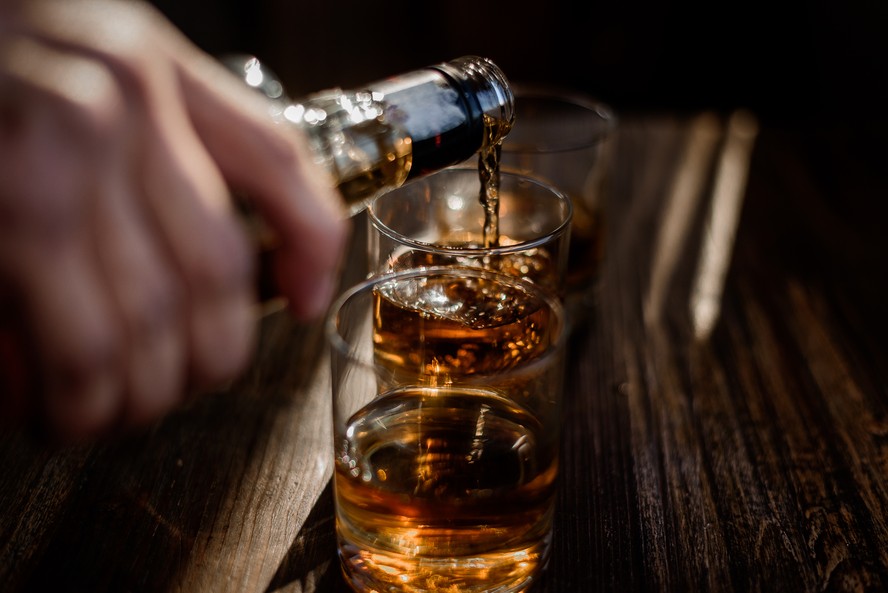 Bebida alcoólica com metanol teria causado cegueira e 5 mortes em SP